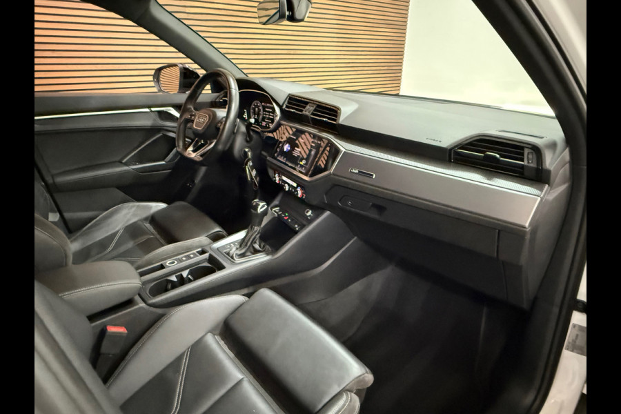 Audi Q3 45 TFSI e S line | 245 PK | Virtual Cockpit Plus | Camera | Black Optics | Leder | 2022