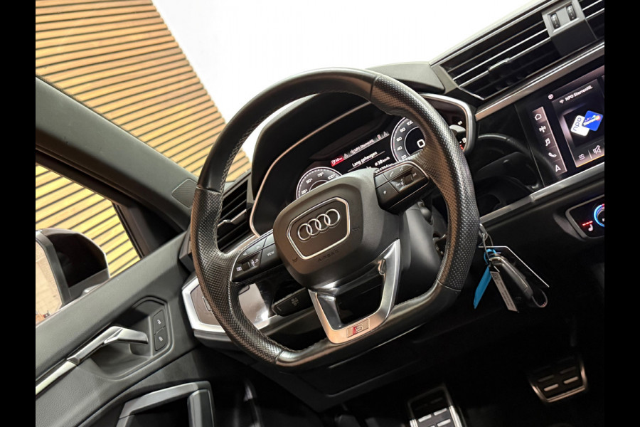 Audi Q3 45 TFSI e S line | 245 PK | Virtual Cockpit Plus | Camera | Black Optics | Leder | 2022