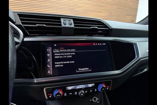 Audi Q3 45 TFSI e S line | 245 PK | Virtual Cockpit Plus | Camera | Black Optics | Leder | 2022