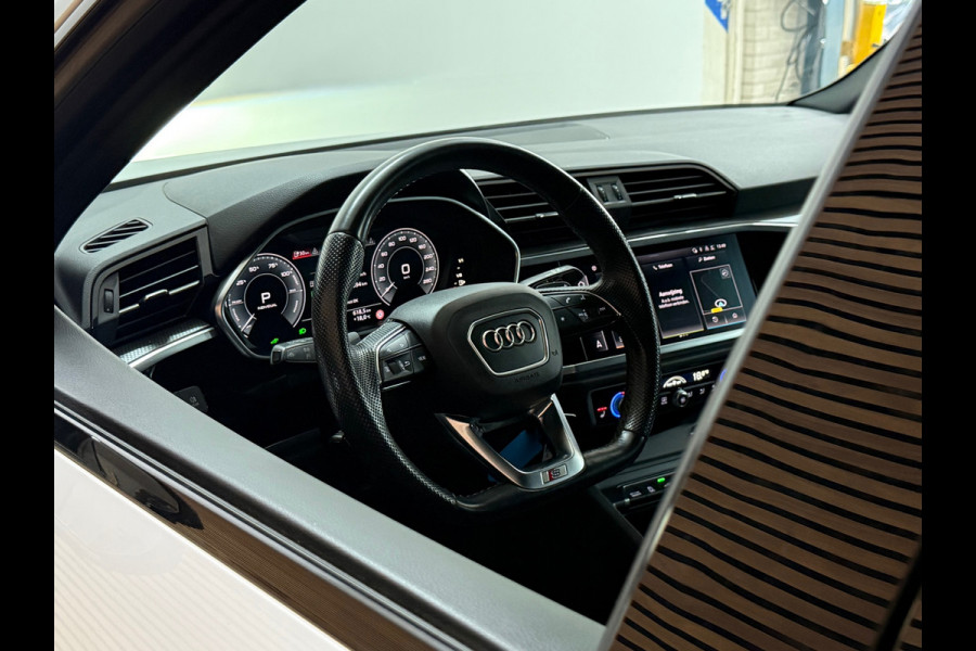 Audi Q3 45 TFSI e S line | 245 PK | Virtual Cockpit Plus | Camera | Black Optics | Leder | 2022