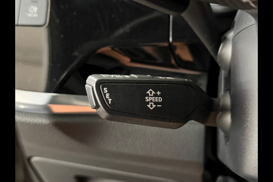 Audi Q3 45 TFSI e S line | 245 PK | Virtual Cockpit Plus | Camera | Black Optics | Leder | 2022
