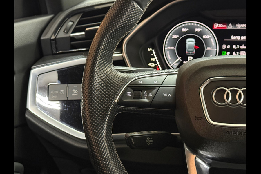Audi Q3 45 TFSI e S line | 245 PK | Virtual Cockpit Plus | Camera | Black Optics | Leder | 2022