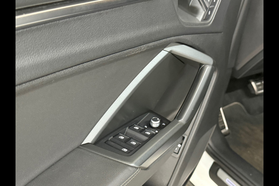 Audi Q3 45 TFSI e S line | 245 PK | Virtual Cockpit Plus | Camera | Black Optics | Leder | 2022