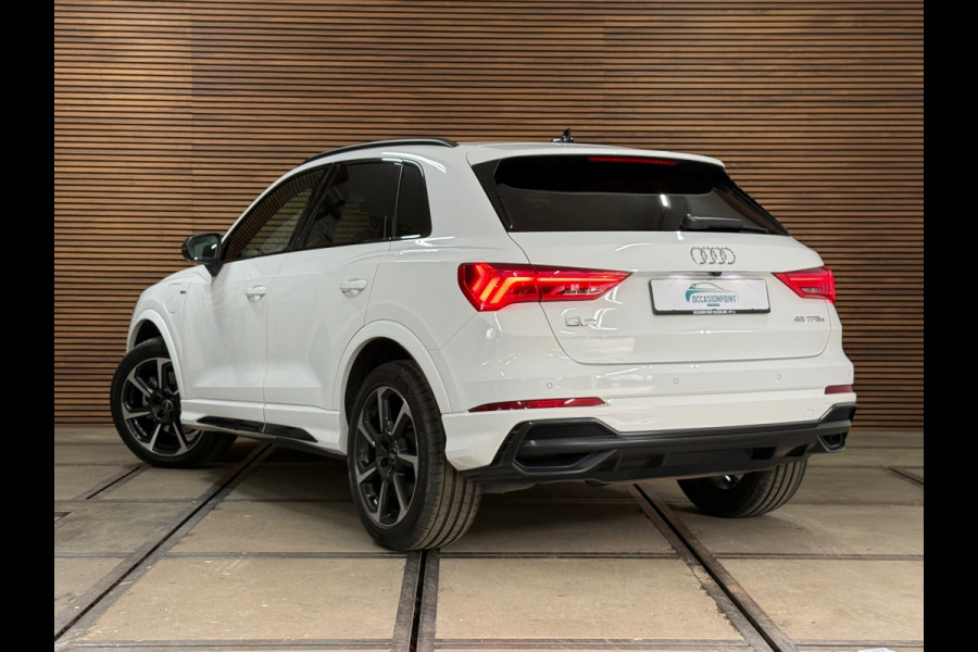 Audi Q3 45 TFSI e S line | 245 PK | Virtual Cockpit Plus | Camera | Black Optics | Leder | 2022