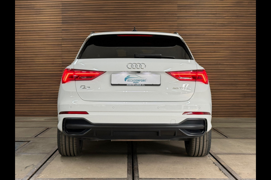Audi Q3 45 TFSI e S line | 245 PK | Virtual Cockpit Plus | Camera | Black Optics | Leder | 2022