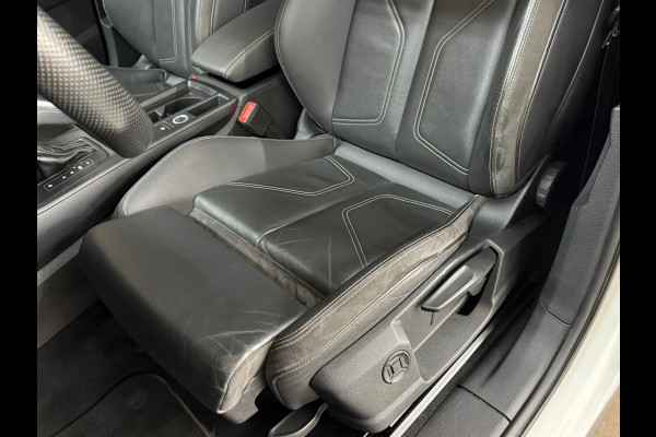 Audi Q3 45 TFSI e S line | 245 PK | Virtual Cockpit Plus | Camera | Black Optics | Leder | 2022