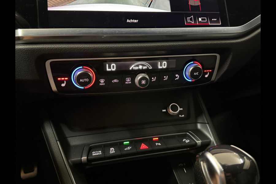 Audi Q3 45 TFSI e S line | 245 PK | Virtual Cockpit Plus | Camera | Black Optics | Leder | 2022