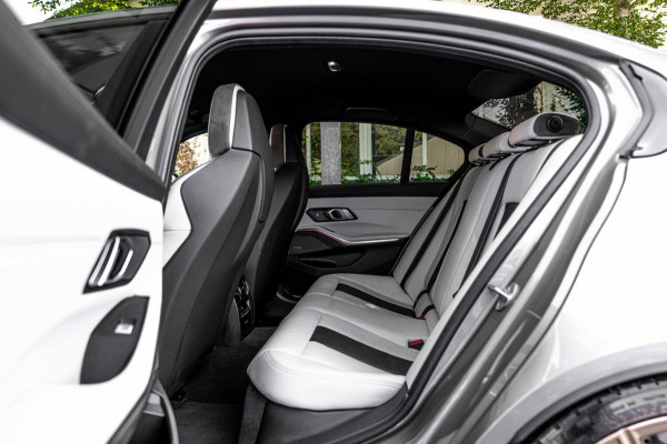BMW 3 Serie M3 xDrive Competition 510 PK | Akrapovic | Carbon | Harman Kardon | Laser | 20''