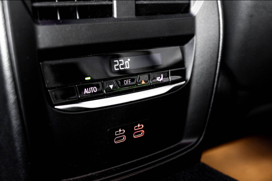 BMW 3 Serie M3 xDrive Competition 510 PK | Akrapovic | Carbon | Harman Kardon | Laser | 20''