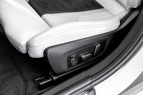BMW 3 Serie M3 xDrive Competition 510 PK | Akrapovic | Carbon | Harman Kardon | Laser | 20''