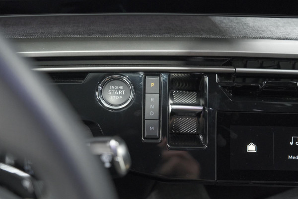 Peugeot 5008 1.2 Hybrid 145 GT 7p | Adaptieve Cruise Control | Camera | Elektrische Kofferklep | Stoelverwarming