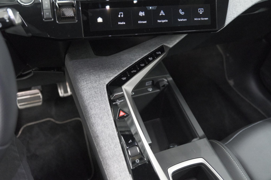 Peugeot 5008 1.2 Hybrid 145 GT 7p | Adaptieve Cruise Control | Camera | Elektrische Kofferklep | Stoelverwarming