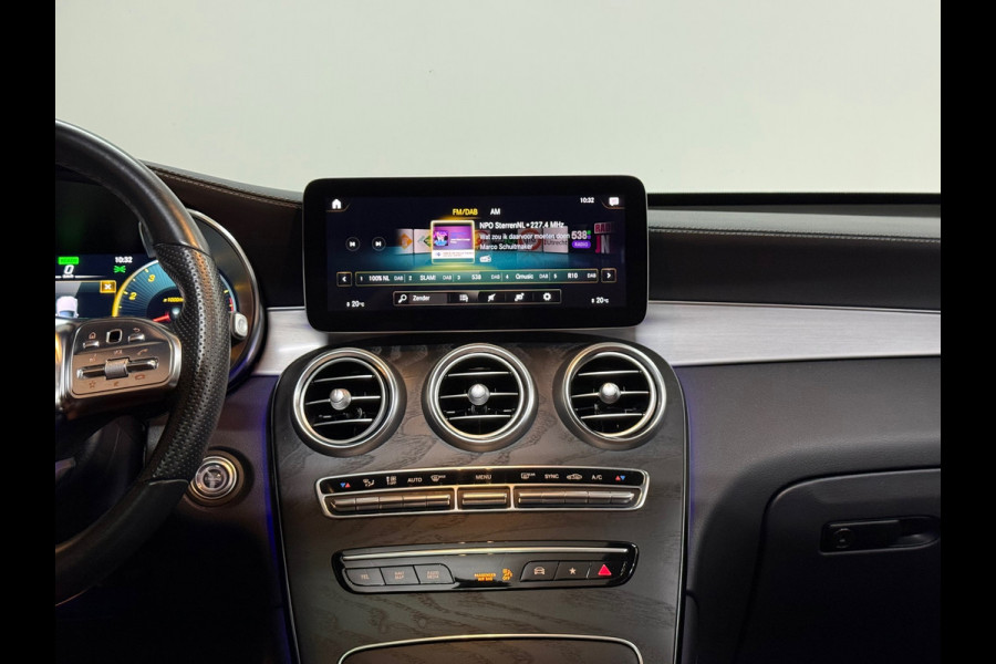 Mercedes-Benz GLC Coupé 200 4MATIC Premium Plus AMG Line 4MATIC | Pano | Virtual | Night pakket| Ambient | MBUX | Trekhaak|NL-AUTO