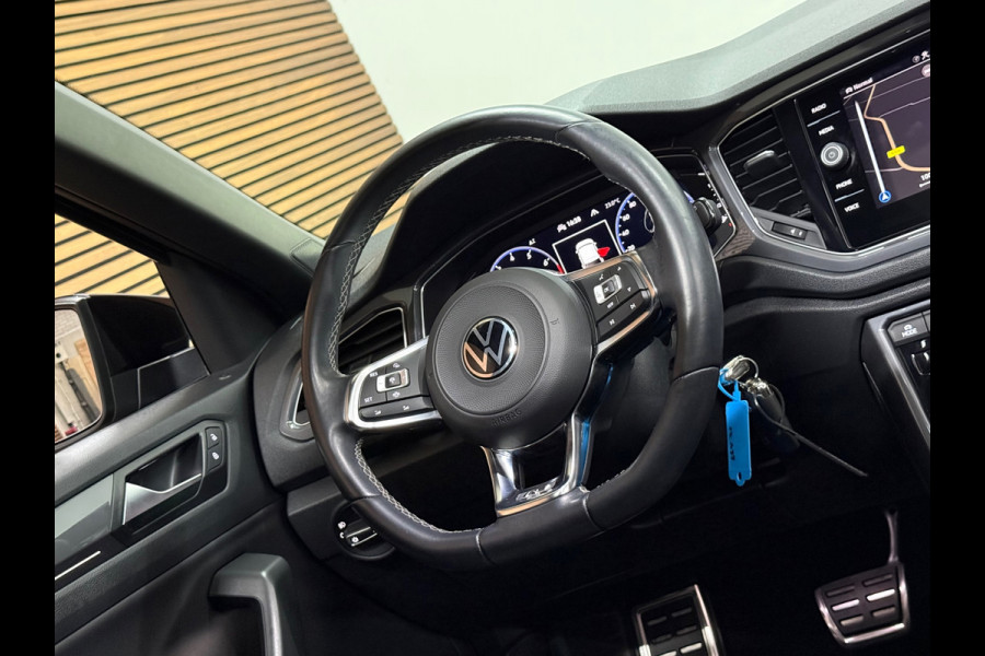 Volkswagen T-Roc 1.5 TSI 3x R-Line Executive | VOL! | Pano | Virtual | LED | Ambient | Rijassist Plus | Winterpakket | ACC | DAB+