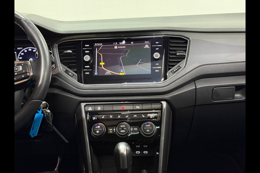 Volkswagen T-Roc 1.5 TSI 3x R-Line Executive | VOL! | Pano | Virtual | LED | Ambient | Rijassist Plus | Winterpakket | ACC | DAB+