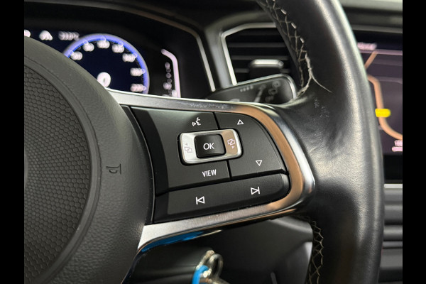 Volkswagen T-Roc 1.5 TSI 3x R-Line Executive | VOL! | Pano | Virtual | LED | Ambient | Rijassist Plus | Winterpakket | ACC | DAB+