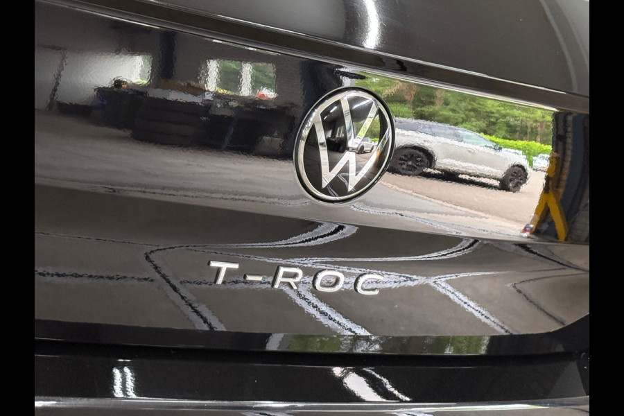 Volkswagen T-Roc 1.5 TSI 3x R-Line Executive | VOL! | Pano | Virtual | LED | Ambient | Rijassist Plus | Winterpakket | ACC | DAB+