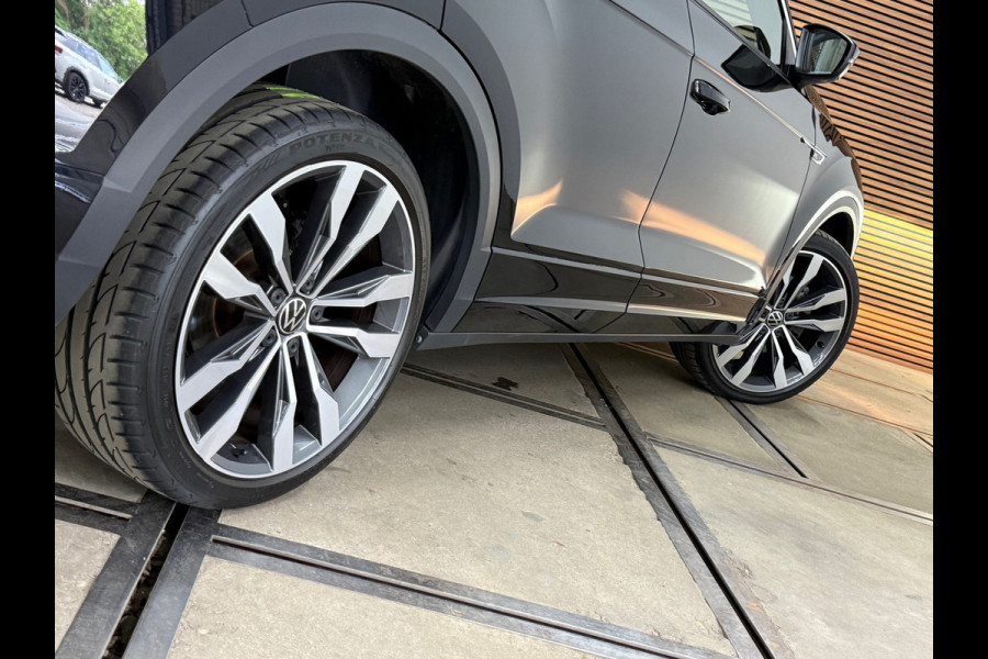 Volkswagen T-Roc 1.5 TSI 3x R-Line Executive | VOL! | Pano | Virtual | LED | Ambient | Rijassist Plus | Winterpakket | ACC | DAB+