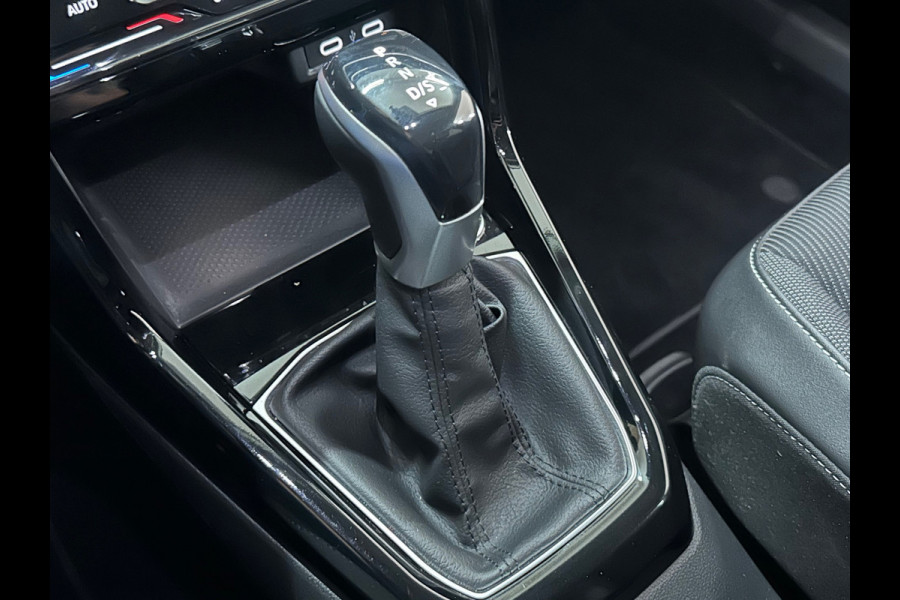 Volkswagen T-Cross 1.0 TSI Style DSG | ACC | Camera | CarPlay | 18 Inch | LED | Stoelverwarming