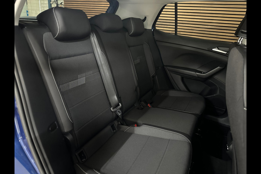 Volkswagen T-Cross 1.0 TSI Style DSG | ACC | Camera | CarPlay | 18 Inch | LED | Stoelverwarming