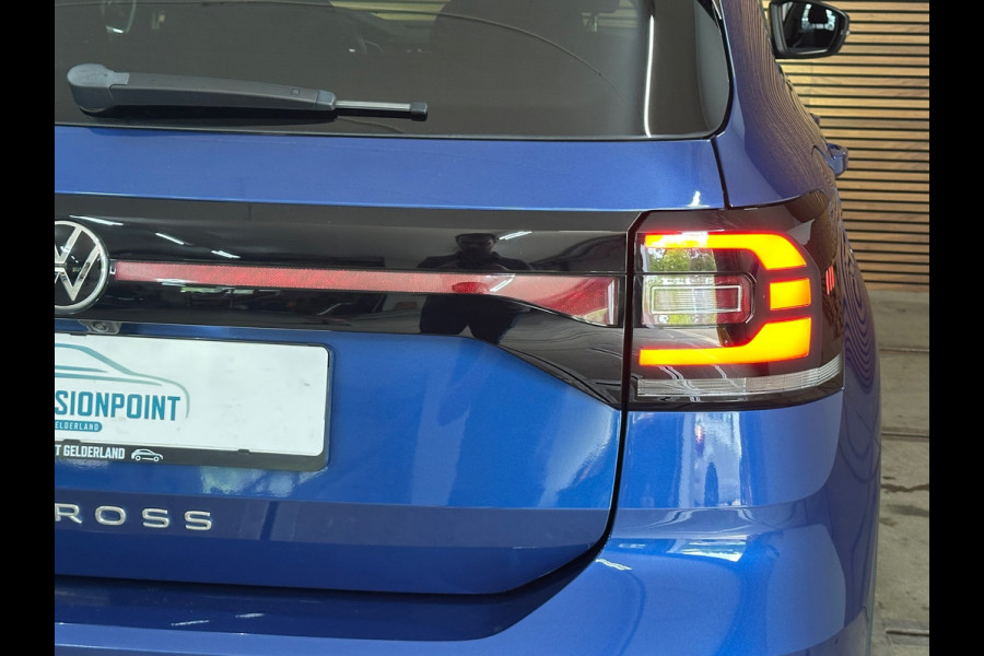 Volkswagen T-Cross 1.0 TSI Style DSG | ACC | Camera | CarPlay | 18 Inch | LED | Stoelverwarming