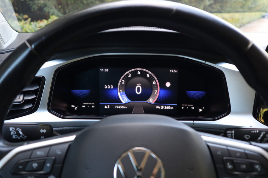 Volkswagen T-Roc 1.0 TSI Life Business | Virtual dash | Stoelverwarming |