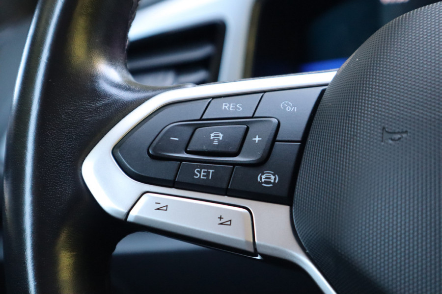 Volkswagen T-Roc 1.0 TSI Life Business | Virtual dash | Stoelverwarming |
