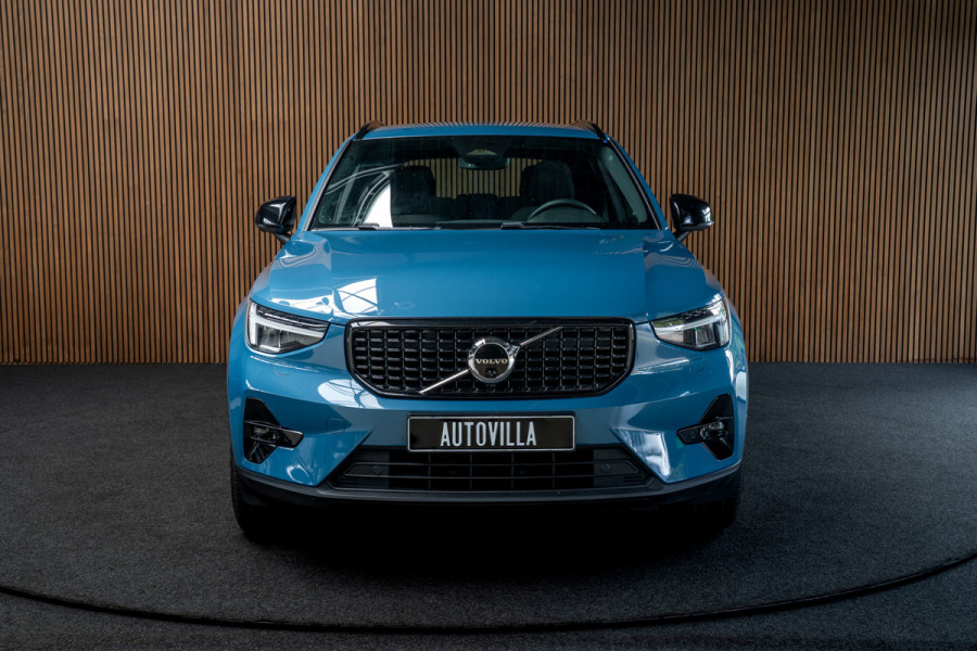 Volvo XC40 1.5 T3 R-Design Navi ACC 360° Elektr. trekhaak Standkachel Park Assist Pilot Zwarte binnenhemel Elektr. bedienbare achterklep Sfeerverlichting Stuurverwarming Stoelverwarming PDC LM velgen BTW auto!