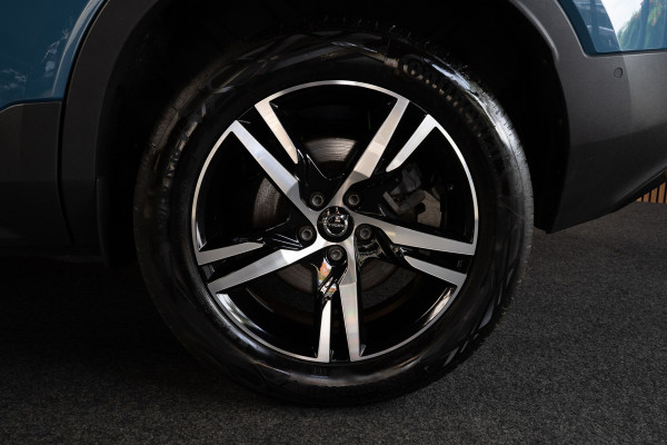 Volvo XC40 1.5 T3 R-Design Navi ACC 360° Elektr. trekhaak Standkachel Park Assist Pilot Zwarte binnenhemel Elektr. bedienbare achterklep Sfeerverlichting Stuurverwarming Stoelverwarming PDC LM velgen BTW auto!