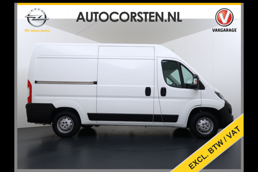 Peugeot Boxer 330 2.2HDi 141PK L2H2 3-Persoons Euro 6 Trekhaak Camera Airco Navi Cruise Control Pdc Betonplex Vloer Wandbetimmering Schuifdeur 1e Eigenaar 2.500KG Trekgewicht