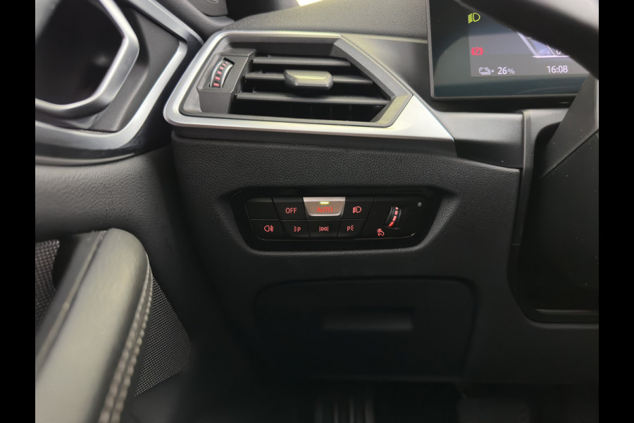 BMW i4 eDrive40 High Executive 84 kWh [3-Fase-11kW] {SoH-98%} (INCL.BTW) *PANO | HEAD-UP | LEATHER | LASER-LED | HARMAN/KARDON | HEATED-SPORTSEATS | WIDESCREEN-DIGI-COCKPIT | CAMERA | DAB+ | PRIVACY-GLASS | NAVI-FULLMAP | ECC | PDC | 18''ALU*