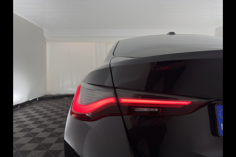 BMW i4 eDrive40 High Executive 84 kWh [3-Fase-11kW] {SoH-98%} (INCL.BTW) *PANO | HEAD-UP | LEATHER | LASER-LED | HARMAN/KARDON | HEATED-SPORTSEATS | WIDESCREEN-DIGI-COCKPIT | CAMERA | DAB+ | PRIVACY-GLASS | NAVI-FULLMAP | ECC | PDC | 18''ALU*