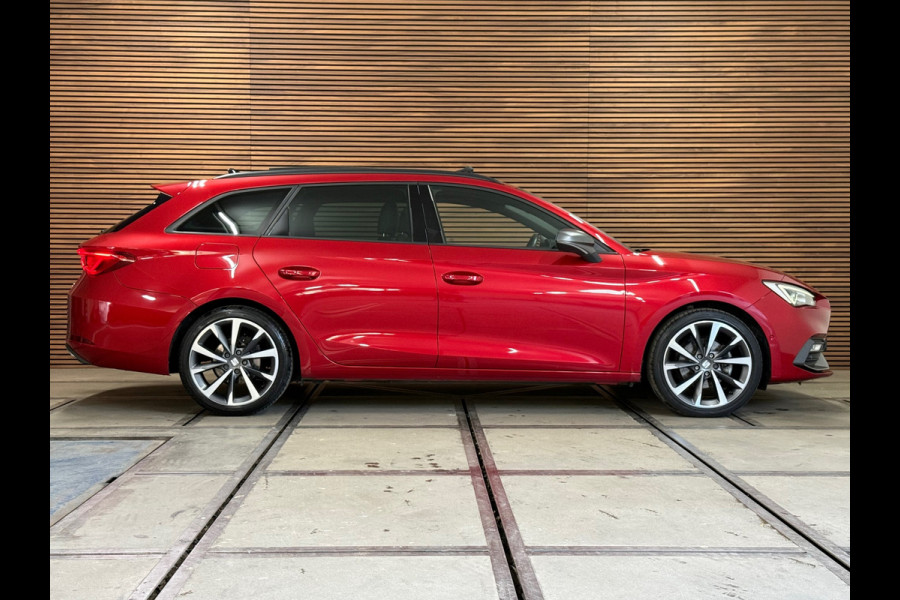 Seat Leon Sportstourer 1.5 eTSI FR Business Intense | Pano | Matrix LED | Trekhaak | ACC | Camera