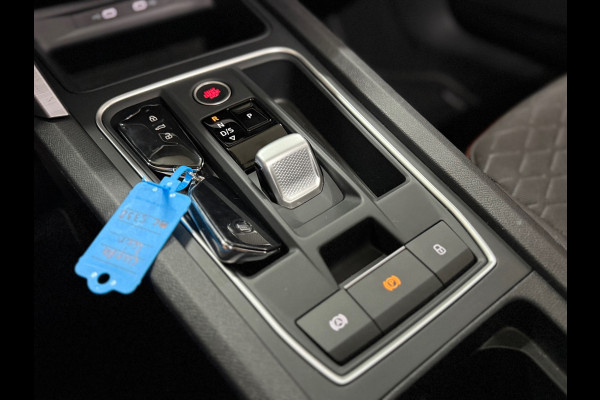 Seat Leon Sportstourer 1.5 eTSI FR Business Intense | Pano | Matrix LED | Trekhaak | ACC | Camera