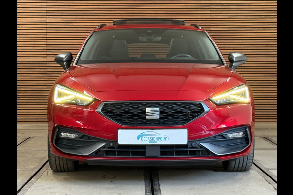 Seat Leon Sportstourer 1.5 eTSI FR Business Intense | Pano | Matrix LED | Trekhaak | ACC | Camera