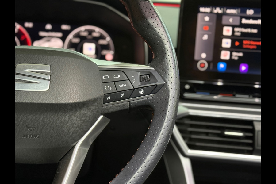Seat Leon Sportstourer 1.5 eTSI FR Business Intense | Pano | Matrix LED | Trekhaak | ACC | Camera