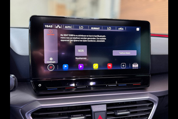 Seat Leon Sportstourer 1.5 eTSI FR Business Intense | Pano | Matrix LED | Trekhaak | ACC | Camera