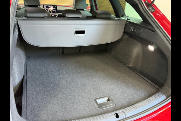 Seat Leon Sportstourer 1.5 eTSI FR Business Intense | Pano | Matrix LED | Trekhaak | ACC | Camera