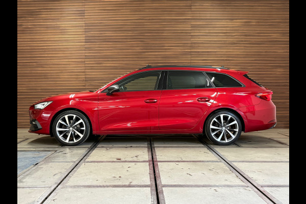 Seat Leon Sportstourer 1.5 eTSI FR Business Intense | Pano | Matrix LED | Trekhaak | ACC | Camera