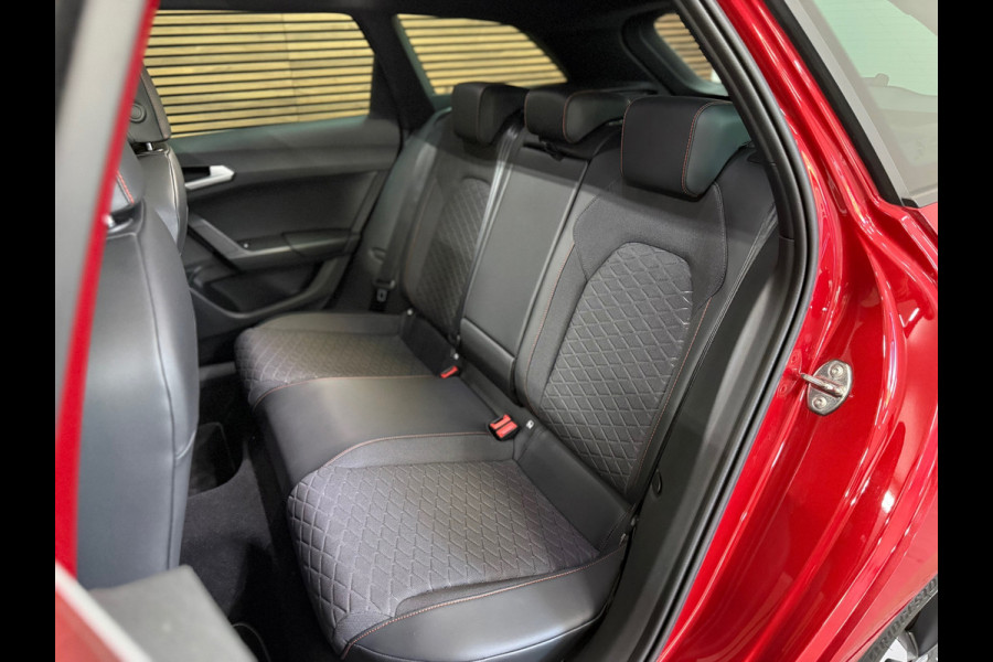 Seat Leon Sportstourer 1.5 eTSI FR Business Intense | Pano | Matrix LED | Trekhaak | ACC | Camera