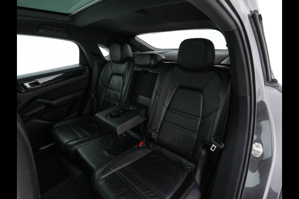 Porsche Cayenne Coupé 3.0 E-Hybrid (Plug-in) (INCL.BTW) Aut. *PANO | LEATHER | FULL-LED | SPORT-CHRONO | TOP-VIEW | ADAPTIVE-CRUISE | BOSE-SOUND | DAB+ | NAVI-FULLMAP | COMFORT-SEATS | SHIFT-PADDLES | KEYLESS | ECC | PDC | 20''ALU*