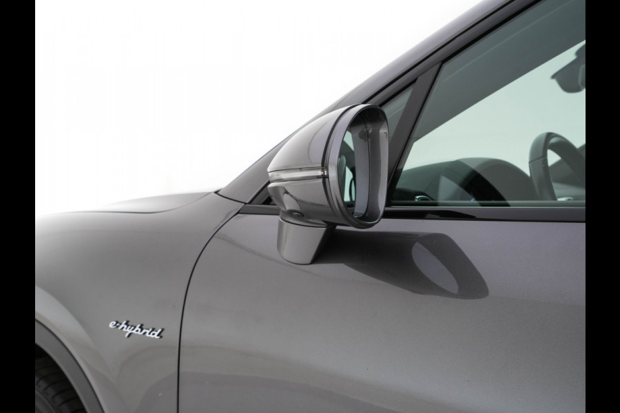 Porsche Cayenne Coupé 3.0 E-Hybrid (Plug-in) (INCL.BTW) Aut. *PANO | LEATHER | FULL-LED | SPORT-CHRONO | TOP-VIEW | ADAPTIVE-CRUISE | BOSE-SOUND | DAB+ | NAVI-FULLMAP | COMFORT-SEATS | SHIFT-PADDLES | KEYLESS | ECC | PDC | 20''ALU*