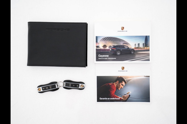 Porsche Cayenne Coupé 3.0 E-Hybrid (Plug-in) (INCL.BTW) Aut. *PANO | LEATHER | FULL-LED | SPORT-CHRONO | TOP-VIEW | ADAPTIVE-CRUISE | BOSE-SOUND | DAB+ | NAVI-FULLMAP | COMFORT-SEATS | SHIFT-PADDLES | KEYLESS | ECC | PDC | 20''ALU*