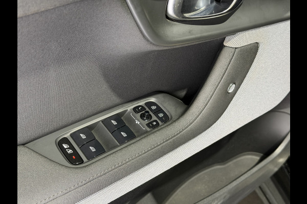 Polestar 2 Long Range Dual Motor Launch Edition 78kWh | SOH 91,5% | Performance Pack | Panoramadak | Harman & Kardon