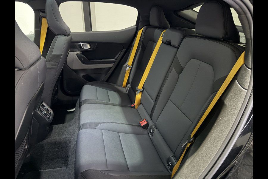 Polestar 2 Long Range Dual Motor Launch Edition 78kWh | SOH 91,5% | Performance Pack | Panoramadak | Harman & Kardon