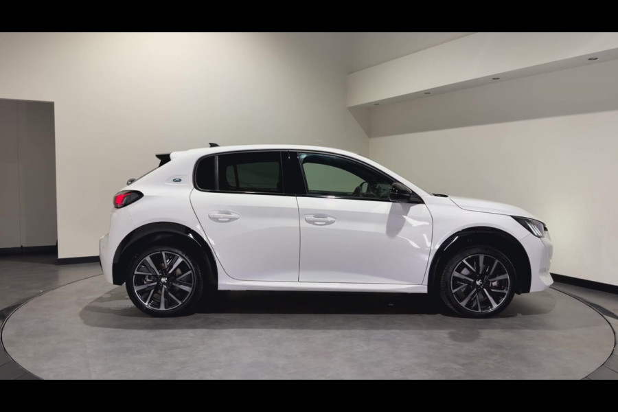 Peugeot e-208 EV GT 50 kWh | Apple Carplay/Android Auto | Voorstoelen verwarmd | Sport interieur