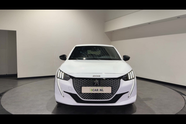 Peugeot e-208 EV GT 50 kWh | Apple Carplay/Android Auto | Voorstoelen verwarmd | Sport interieur