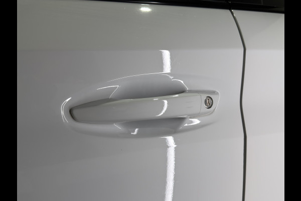 Peugeot e-208 EV GT 50 kWh | Apple Carplay/Android Auto | Voorstoelen verwarmd | Sport interieur