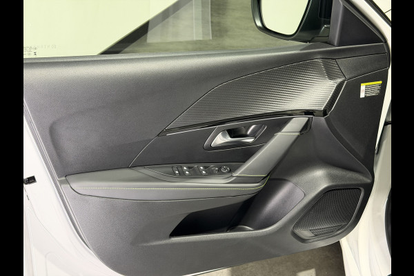 Peugeot e-208 EV GT 50 kWh | Apple Carplay/Android Auto | Voorstoelen verwarmd | Sport interieur