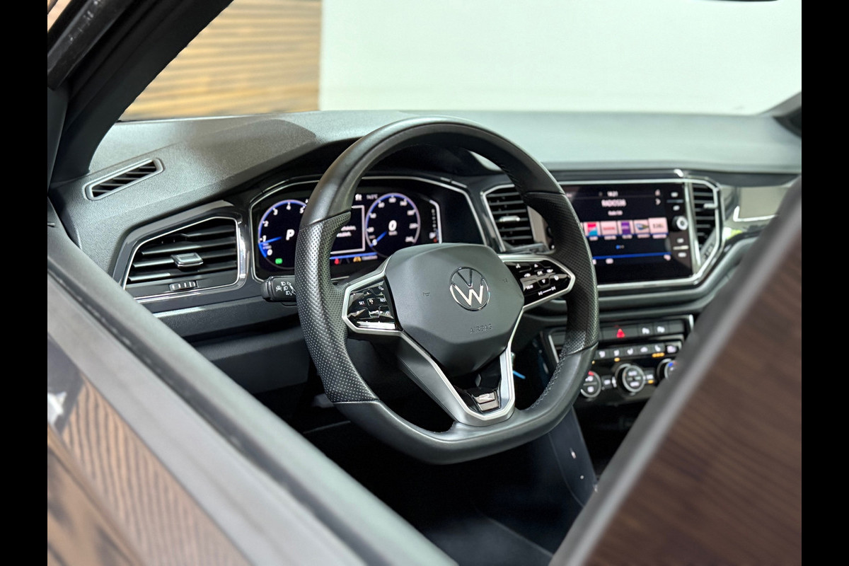 Volkswagen T-Roc 2.0 TSI 4Motion Sport | Pano | Virtual |19 INCH | Leder | ACC | Beats Audio | Winterpakket |